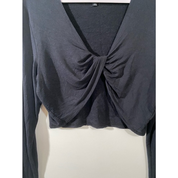 Cabi 3997 ATC Crop Top with Twisted Front Long Sleeve Size Large - Picture 4 of 7